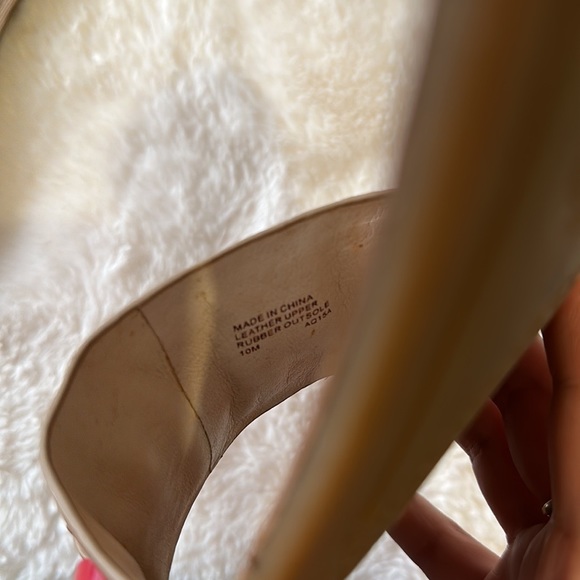 Michael Kors Sandals - Picture 3 of 4